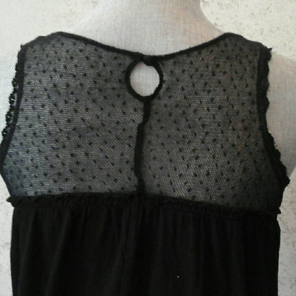 Top - Picture 2 of 3